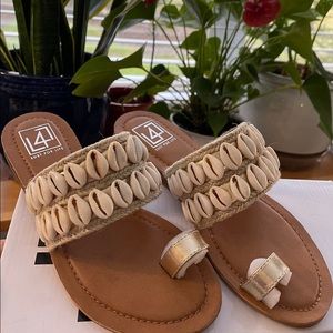 Lulus Natural Multi Shell Toe-Loop Flat Sandal